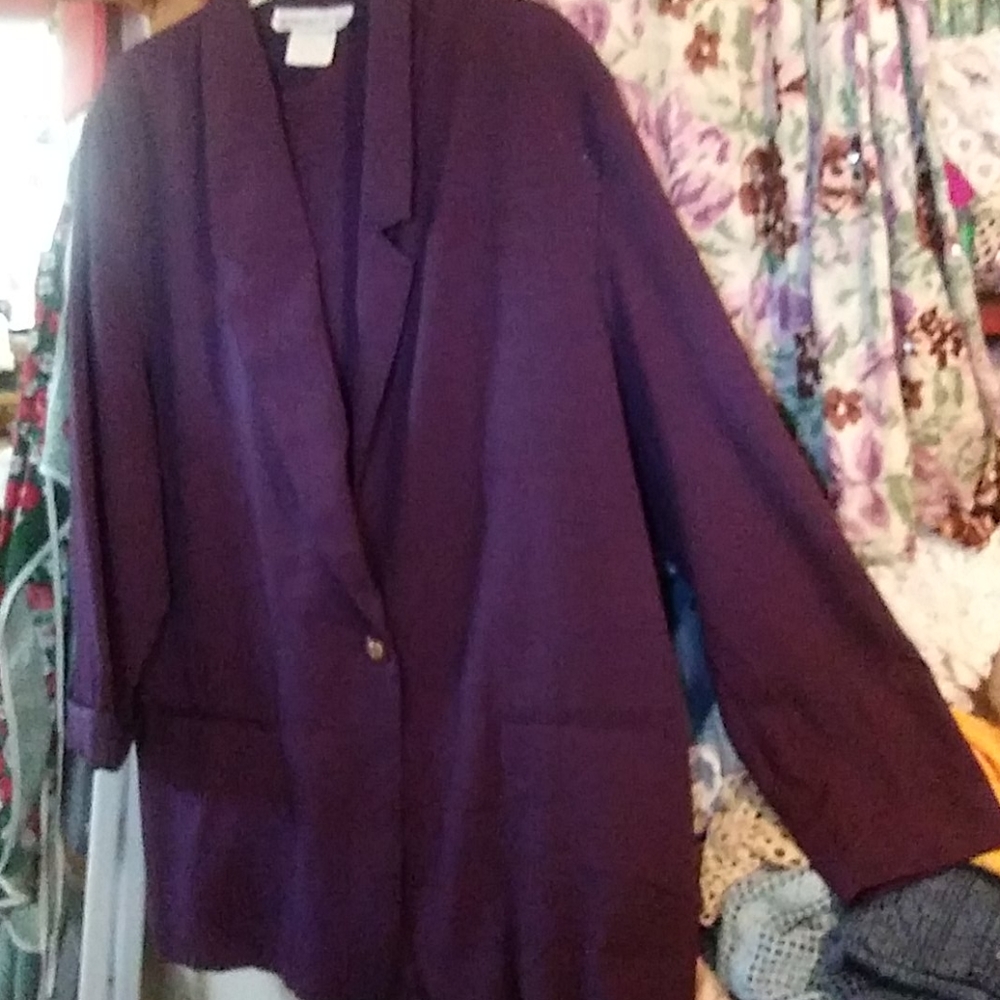 Bust 24 hip23 L31 Studio C mix and match Blazer